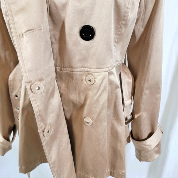 Twenty One Satin Khaki Short Peplum Trench Coat M - Picture 15 of 16